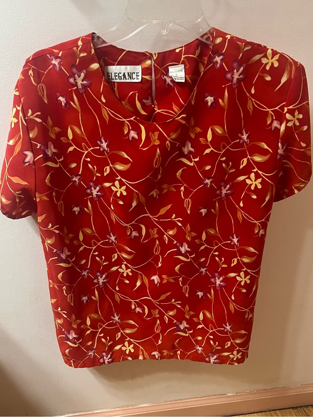 Elegance Red Floral Short-Sleeve Blouse Vintage